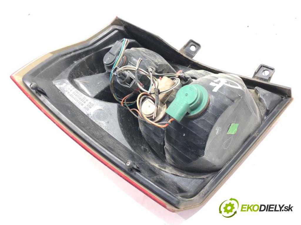 DODGE CALIBER 2006 - 2022    2.0 CRD 103 kW [140 KM] olej napędowy 2006 - 2022  Svetlo pravy zad