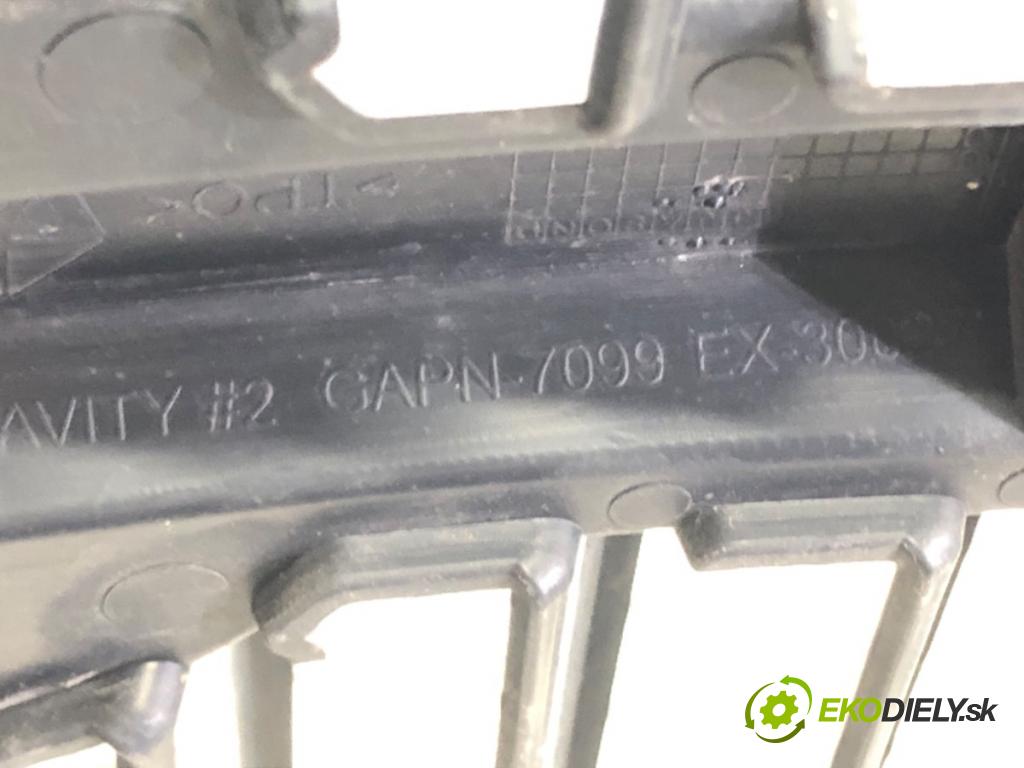 DODGE CALIBER 2006 - 2022    2.0 CRD 103 kW [140 KM] olej napędowy 2006 - 2022  mřížka maska  (Mřížky (masky) chladičů)