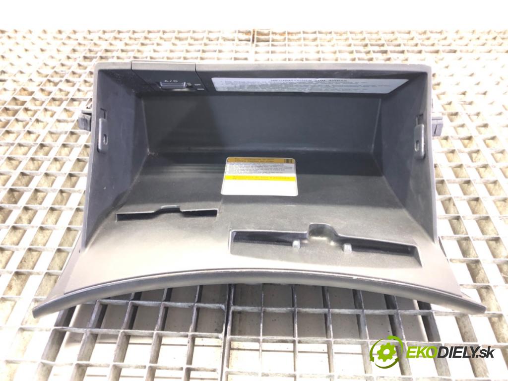 HYUNDAI i30 (FD) 2007 - 2012    1.4 77 kW [105 KM] benzyna 2007 - 2011  Priehradka, kastlík spolujazdca 84516-2L000 (Priehradky, kastlíky)