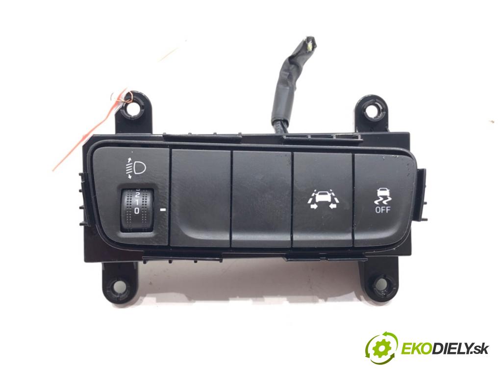 HYUNDAI KONA (OS, OSE, OSI) 2017 - 2022    1.0 T-GDi 88 kW [120 KM] benzyna 2017 - 2022  Prepínač nastavenia svetiel 93710-J9210 (Prepínače, spínače, tlačidlá a ovládače kúrenia)