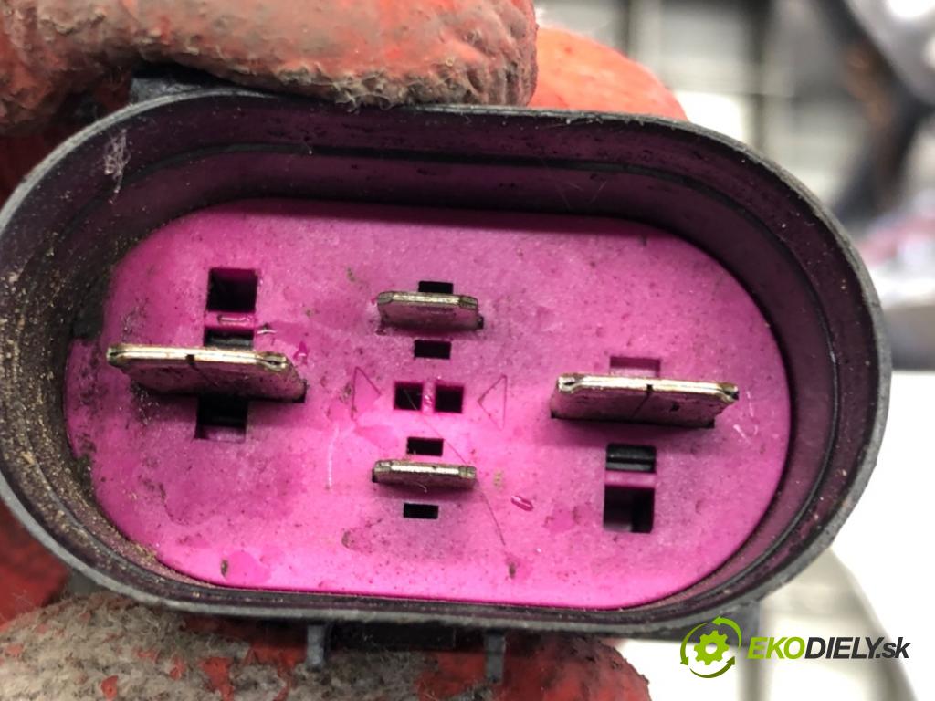 VW GOLF VI Variant (AJ5) 2009 - 2014    1.6 TDI 77 kW [105 KM] olej napędowy 2009 - 2013  Ventilátor chladiča 1K0121203AN (Ventilátory)