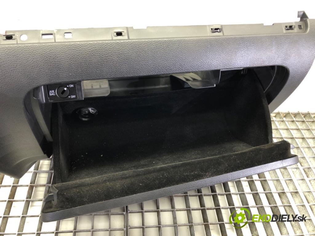 VW GOLF VI Variant (AJ5) 2009 - 2014    1.6 TDI 77 kW [105 KM] olej napędowy 2009 - 2013  Priehradka, kastlík spolujazdca 1K1857290CA (Priehradky, kastlíky)