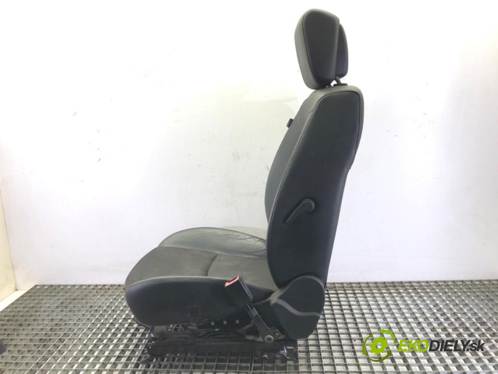 KIA CEED liftback (ED) 2006 - 2012    1.6 93 kW [126 KM] benzyna 2008 - 2012  Sedadlo pravy predný