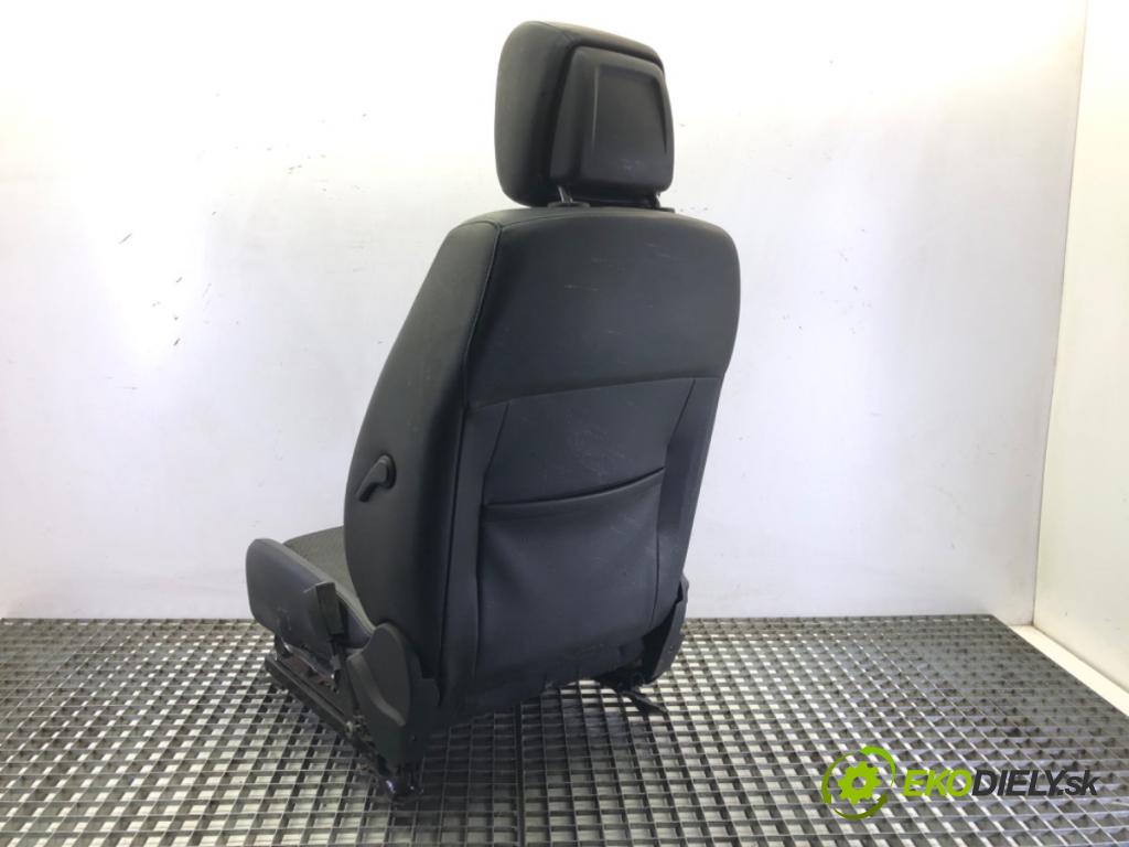 KIA CEED liftback (ED) 2006 - 2012    1.6 93 kW [126 KM] benzyna 2008 - 2012  Sedadlo pravy predný