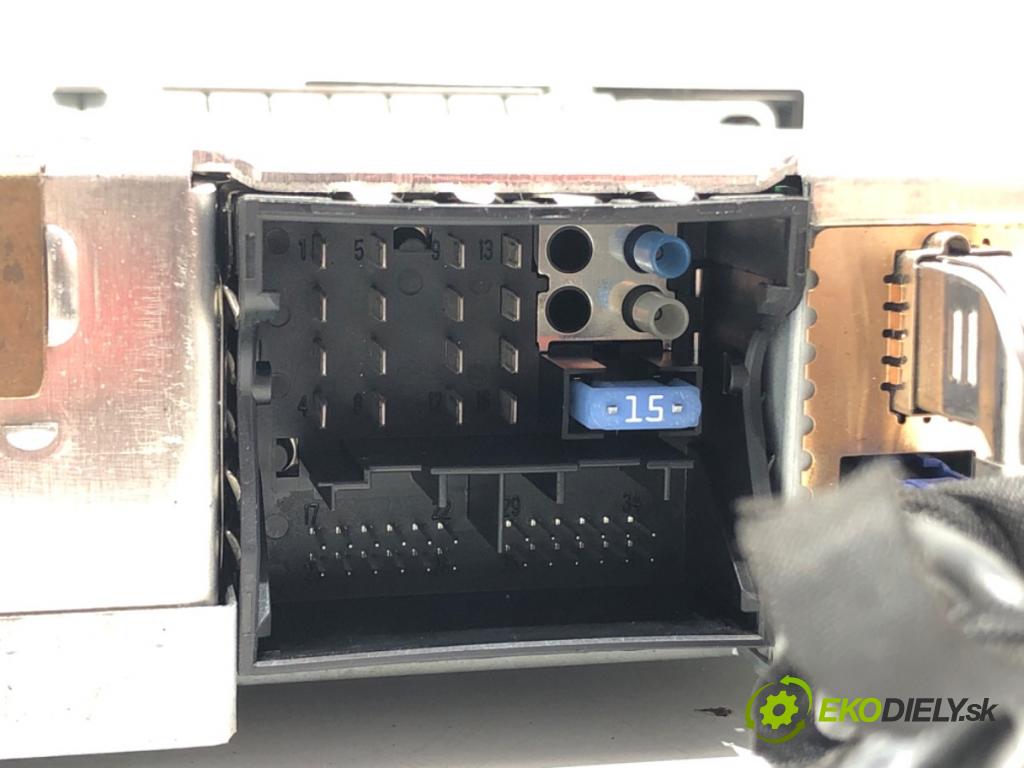 BMW 5 Touring (E61) 2004 - 2010    520 d 130 kW [177 KM] olej napędowy 2007 - 2010  RADIO 9186213 (Audio zariadenia)