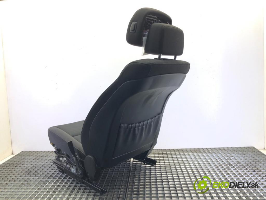 BMW 5 Touring (E61) 2004 - 2010    520 d 130 kW [177 KM] olej napędowy 2007 - 2010  Sedadlo pravy predný