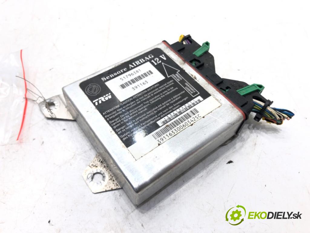 FIAT CROMA nadwozie zamknięte / kombi (194_) 2006 - 2011    1.9 MJTD (194AXB1B) 88 kW [120 KM] olej napędowy 2006 - 2011  senzor airbag 51796381 (Snímače)