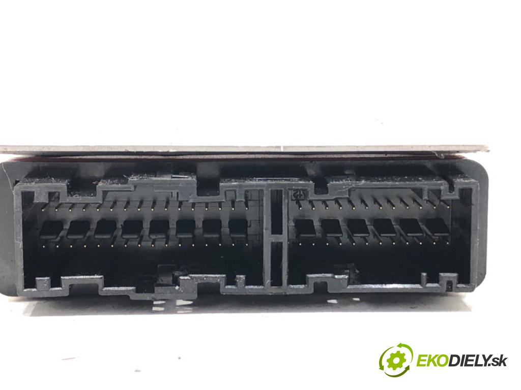 FIAT CROMA nadwozie zamknięte / kombi (194_) 2006 - 2011    1.9 MJTD (194AXB1B) 88 kW [120 KM] olej napędowy 2006 - 2011  senzor airbag 51796381 (Snímače)