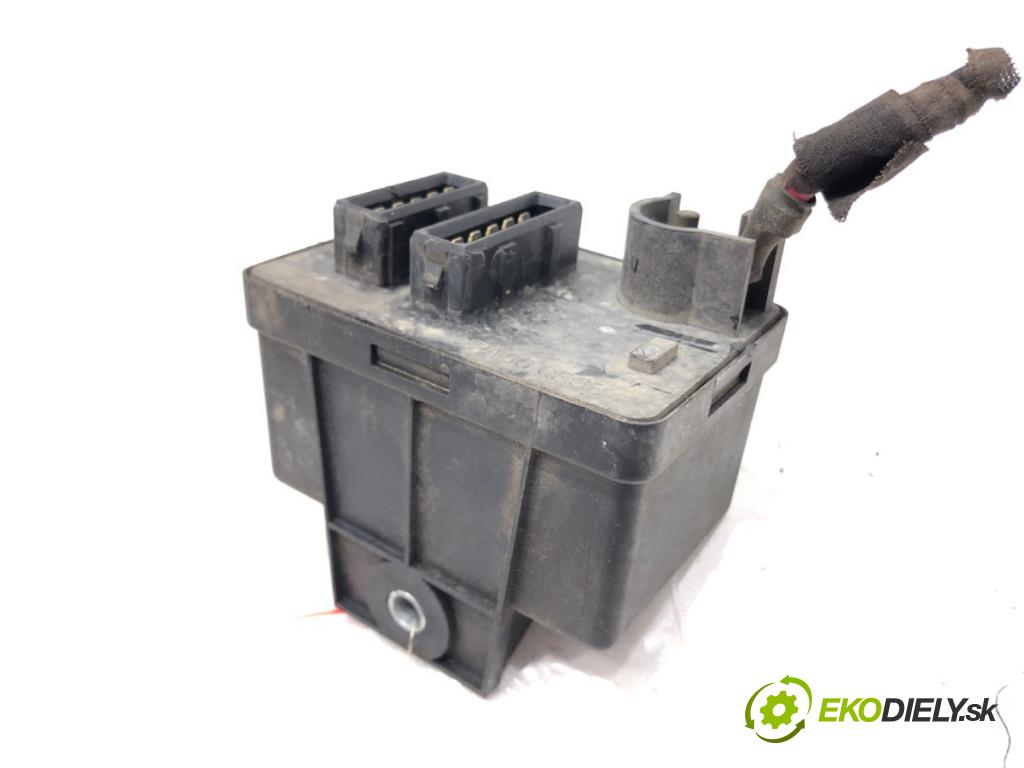 FIAT CROMA nadwozie zamknięte / kombi (194_) 2006 - 2011    1.9 MJTD (194AXB1B) 88 kW [120 KM] olej napędowy 2006 - 2011  relé sviečok žhavenia 55193073 (Relé)