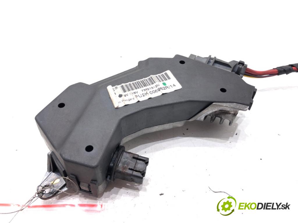 FIAT CROMA nadwozie zamknięte / kombi (194_) 2006 - 2011    1.9 MJTD (194AXB1B) 88 kW [120 KM] olej napędowy 2006 - 2011  Odpor, rezistor kúrenia vzduchu 73421312U (Odpory (rezistory) kúrenia)