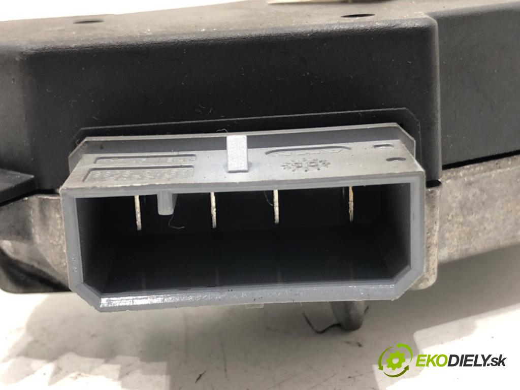 FIAT CROMA nadwozie zamknięte / kombi (194_) 2006 - 2011    1.9 MJTD (194AXB1B) 88 kW [120 KM] olej napędowy 2006 - 2011  Odpor, rezistor kúrenia vzduchu 73421312U (Odpory (rezistory) kúrenia)