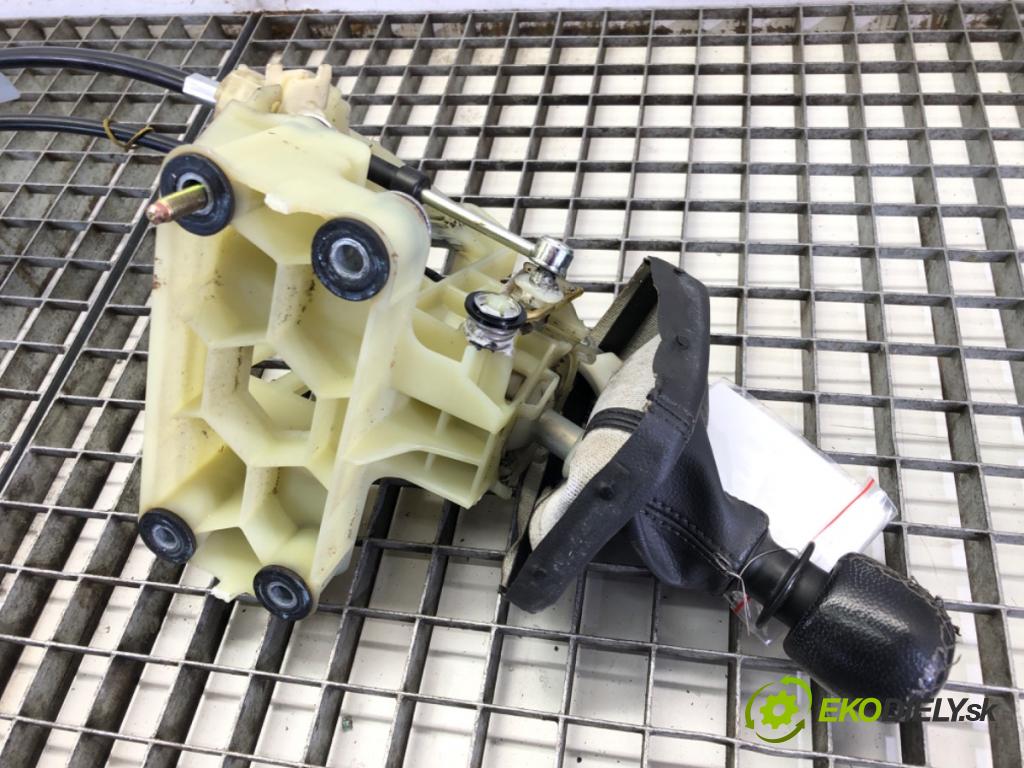 FIAT CROMA nadwozie zamknięte / kombi (194_) 2006 - 2011    1.9 MJTD (194AXB1B) 88 kW [120 KM] olej napędowy 2006 - 2011  Kulisa 55349103 (Rýchlostné páky / kulisy)