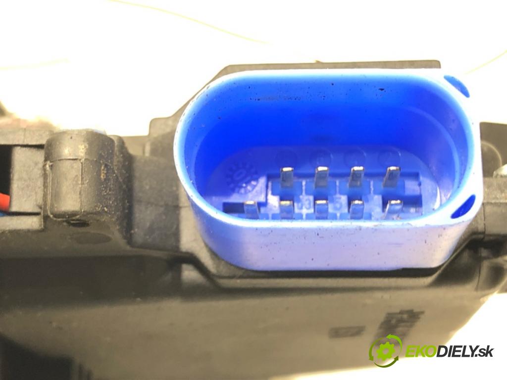 VW GOLF VI Variant (AJ5) 2009 - 2014    1.6 TDI 77 kW [105 KM] olej napędowy 2009 - 2013  zámok dveře levý přední část 3D1837015AB
