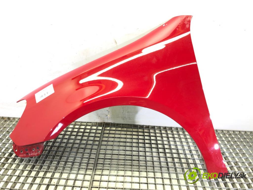 VW GOLF VI Kombi 2010 77 kW 1.6 TDI 1598 Blatník ľavy predný 