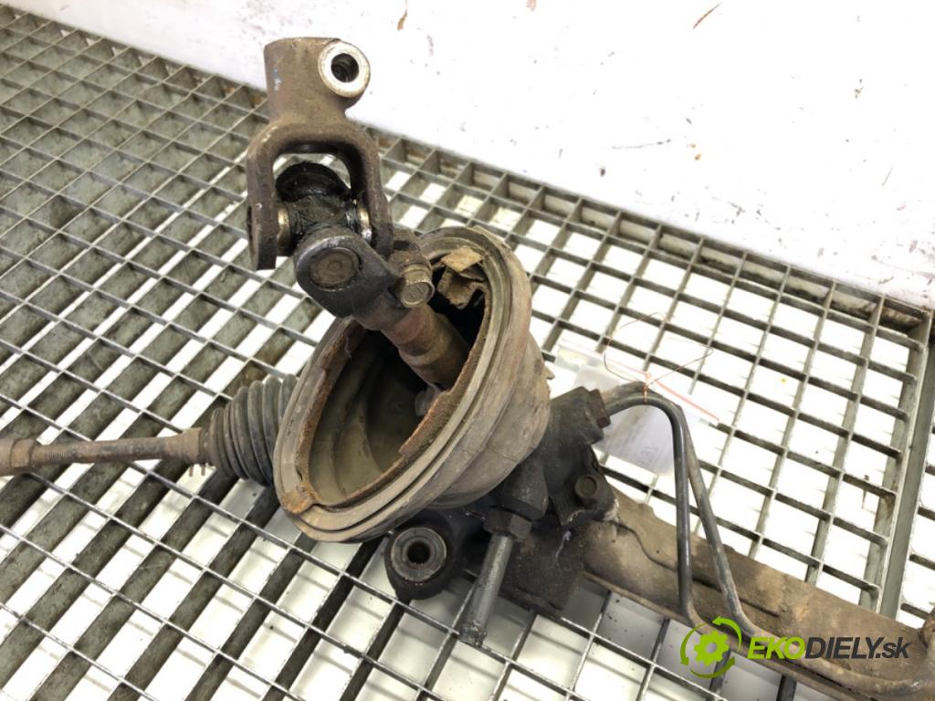 TOYOTA YARIS (_P1_) 1999 - 2005    1.0 (SCP10_) 48 kW [65 KM] benzyna 2003 - 2005  riadenie  (Riadenia)