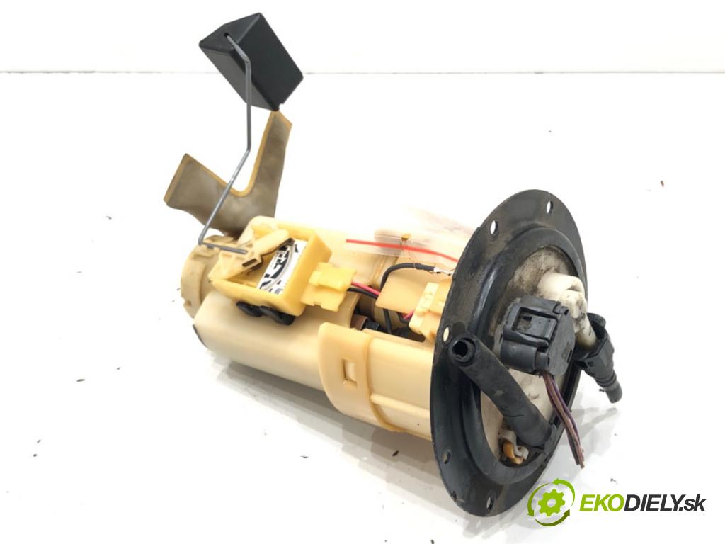 TOYOTA YARIS (_P1_) 1999 - 2005    1.0 (SCP10_) 48 kW [65 KM] benzyna 2003 - 2005  pumpa paliva