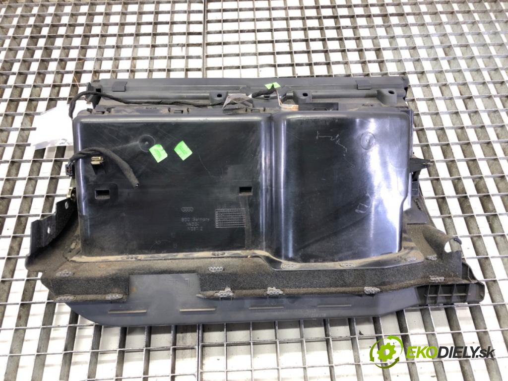 AUDI A3 (8L1) 1996 - 2006    1.9 TDI 66 kW [90 KM] olej napędowy 1996 - 2001  Priehradka, kastlík spolujazdca  (Priehradky, kastlíky)