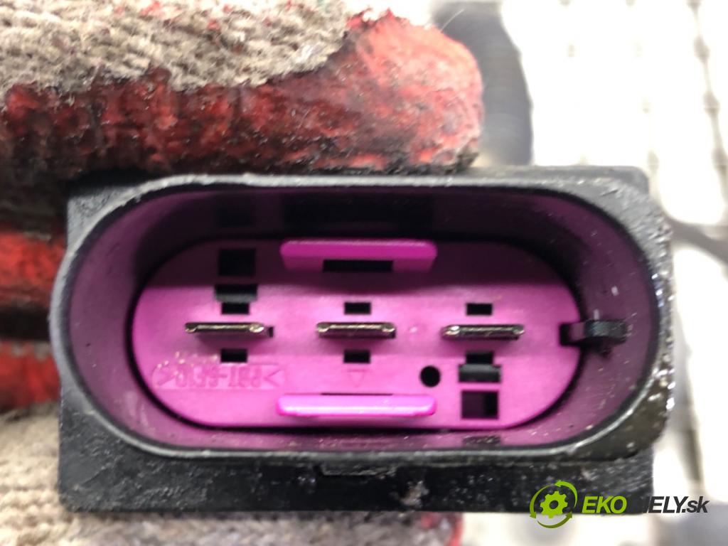 SEAT LEON (1M1) 1999 - 2006    1.9 TDI 81 kW [110 KM] olej napędowy 1999 - 2006  Ventilátor chladiča 1J0959455F (Ventilátory)