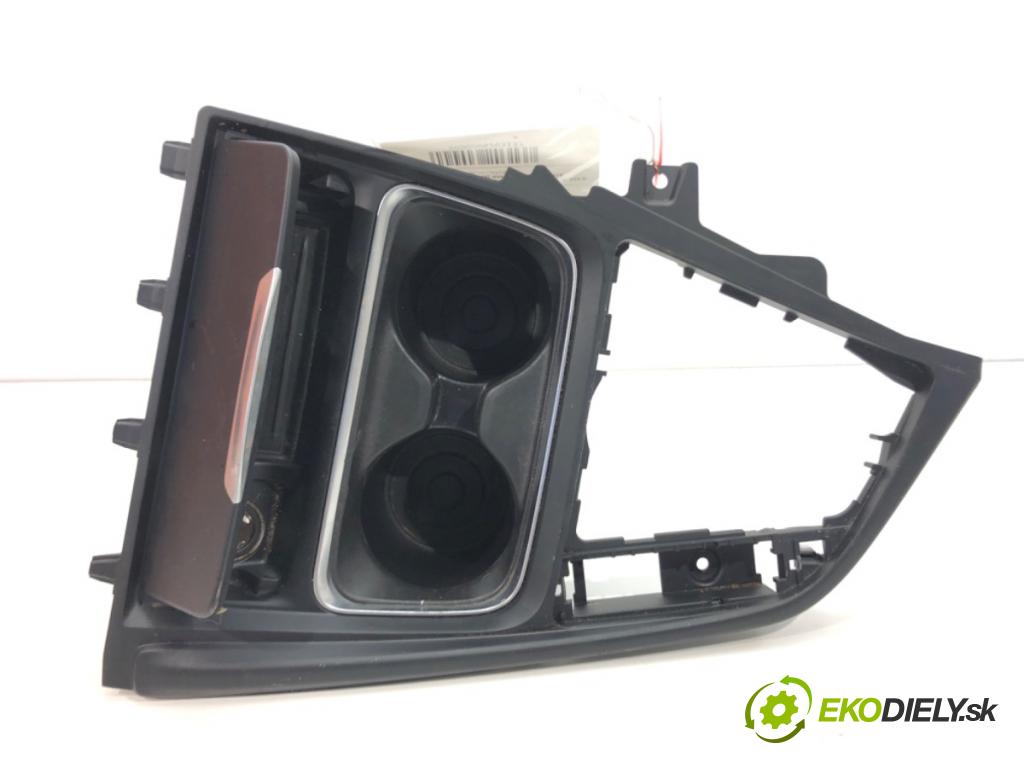 BMW 3 Touring (F31) 2012 - 2019    320 d 135 kW [184 KM] olej napędowy 2012 - 2016  Držiak na nápoje  (Úchyty, držiaky na nápoje)