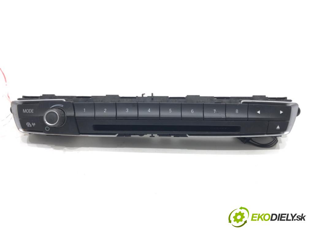 BMW 3 Touring (F31) 2012 - 2019    320 d 135 kW [184 KM] olej napędowy 2012 - 2016  Panel ovládania radia E1065974G (Prepínače, spínače, tlačidlá a ovládače kúrenia)