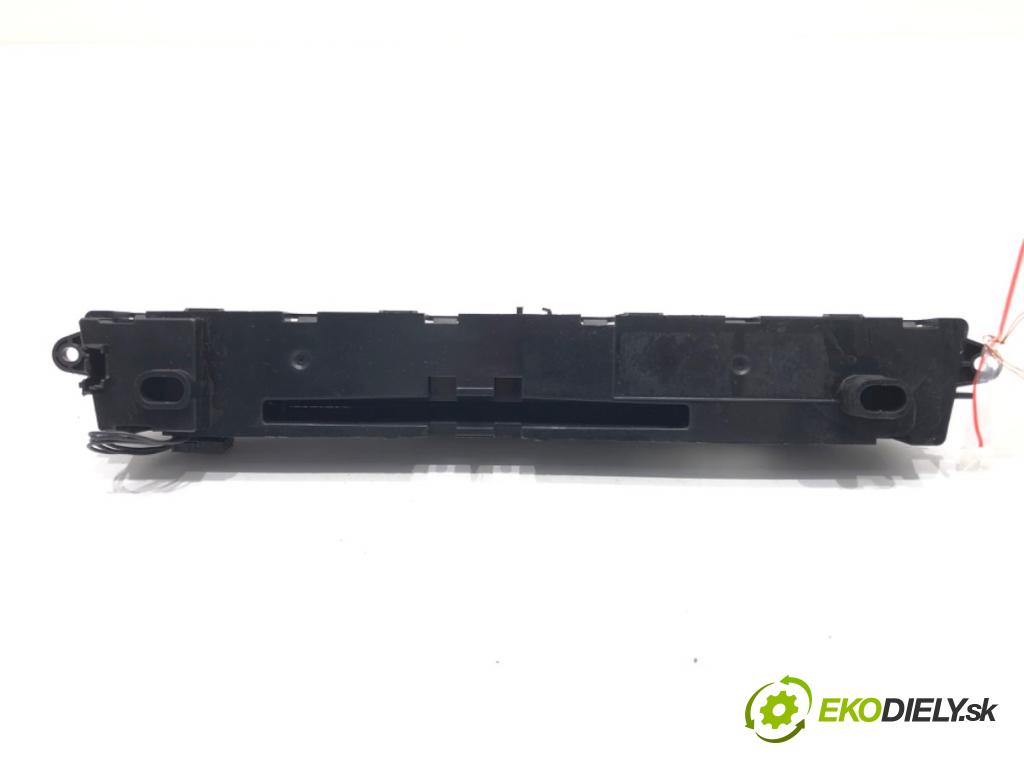 BMW 3 Touring (F31) 2012 - 2019    320 d 135 kW [184 KM] olej napędowy 2012 - 2016  Panel ovládania radia E1065974G (Prepínače, spínače, tlačidlá a ovládače kúrenia)