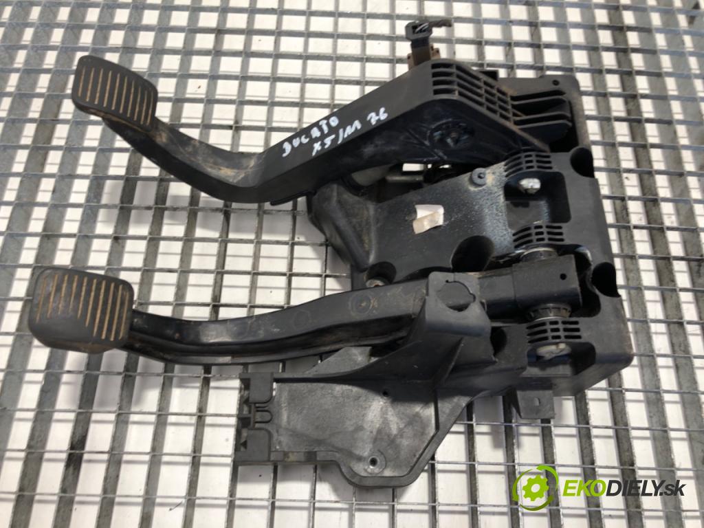 FIAT DUCATO Autobus (250_) 2006 - 2022    120 Multijet 2,3 D 88 kW [120 KM] olej napędowy 2006 - 2022  PEDÁL:  (Pedále)