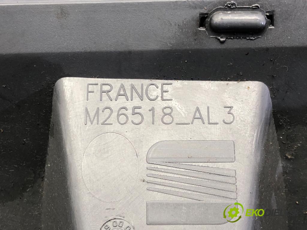 SEAT LEON (1M1) 1999 - 2006    1.6 16 V 77 kW [105 KM] benzyna 2000 - 2006  Priehradka, kastlík spolujazdca  (Priehradky, kastlíky)