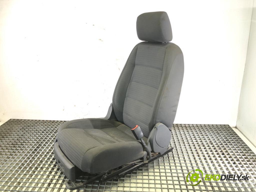 VW TOURAN (1T1, 1T2) 2003 - 2010    1.9 TDI 77 kW [105 KM] olej napędowy 2003 - 2010  Sedadlo pravy predný