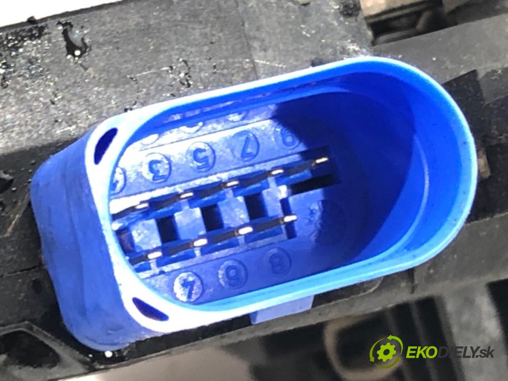 SEAT ALTEA (5P1) 2004 - 2022    1.9 TDI 77 kW [105 KM] olej napędowy 2004 - 2022  zámok dveře pravý přední část 3D1837016