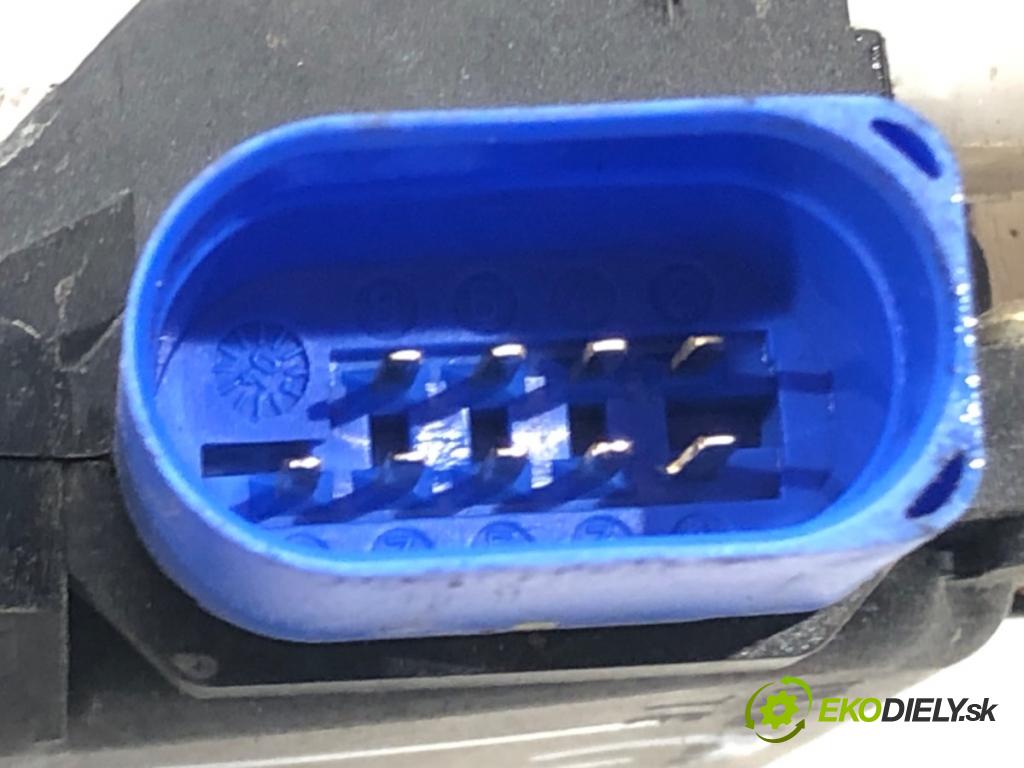 SEAT ALTEA (5P1) 2004 - 2022    1.9 TDI 77 kW [105 KM] olej napędowy 2004 - 2022  zámok dveře levý přední část 3D1837015