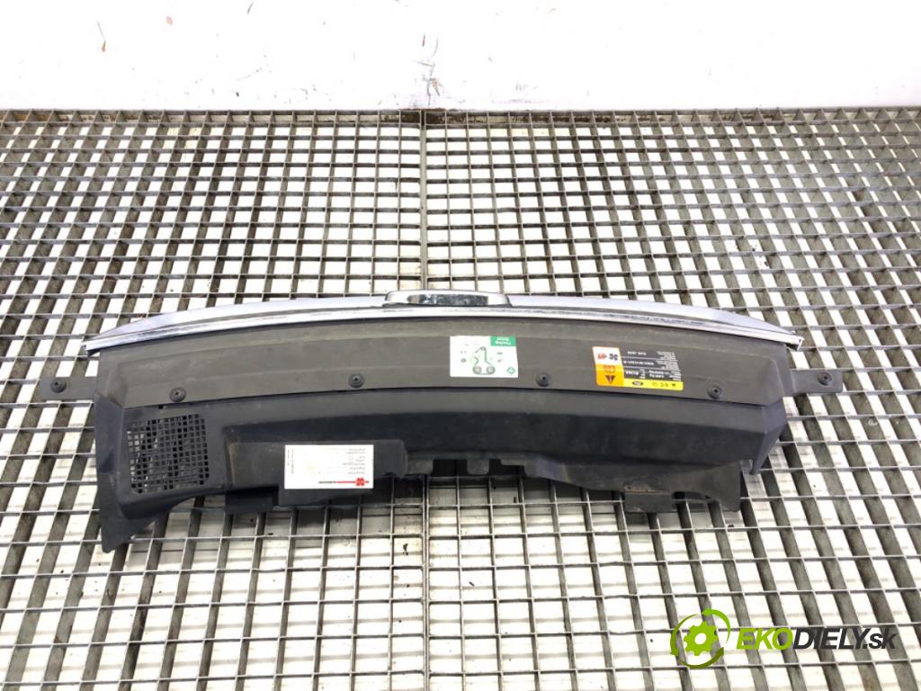 FORD FOCUS C-MAX (DM2) 2003 - 2007    1.6 TDCi 80 kW [109 KM] olej napędowy 2003 - 2007  mřížka maska 3M51R8138AG (Mřížky (masky) chladičů)