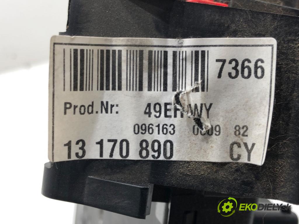 OPEL VECTRA C Kombi (Z02) 2003 - 2009    2.2 direct (F35) 114 kW [155 KM] benzyna 2003 - 2008  modul BSI 13170890 (Pojistkové skříňky)