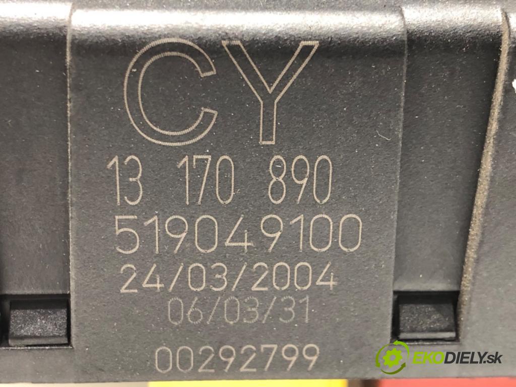 OPEL VECTRA C Kombi (Z02) 2003 - 2009    2.2 direct (F35) 114 kW [155 KM] benzyna 2003 - 2008  modul BSI 13170890 (Pojistkové skříňky)