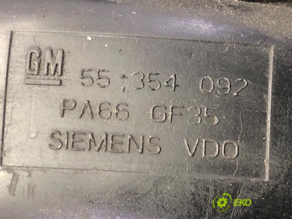 OPEL VECTRA C Kombi (Z02) 2003 - 2009    2.2 direct (F35) 114 kW [155 KM] benzyna 2003 - 2008  Potrubie sacie, sanie 55354092 (Sacie potrubia)