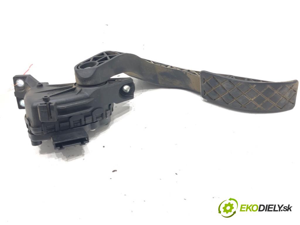 AUDI A4 B6 (8E2) 2000 - 2005    2.0 96 kW [130 KM] benzyna 2000 - 2004  Potenciometer plynu 8E1721523A (Pedále)