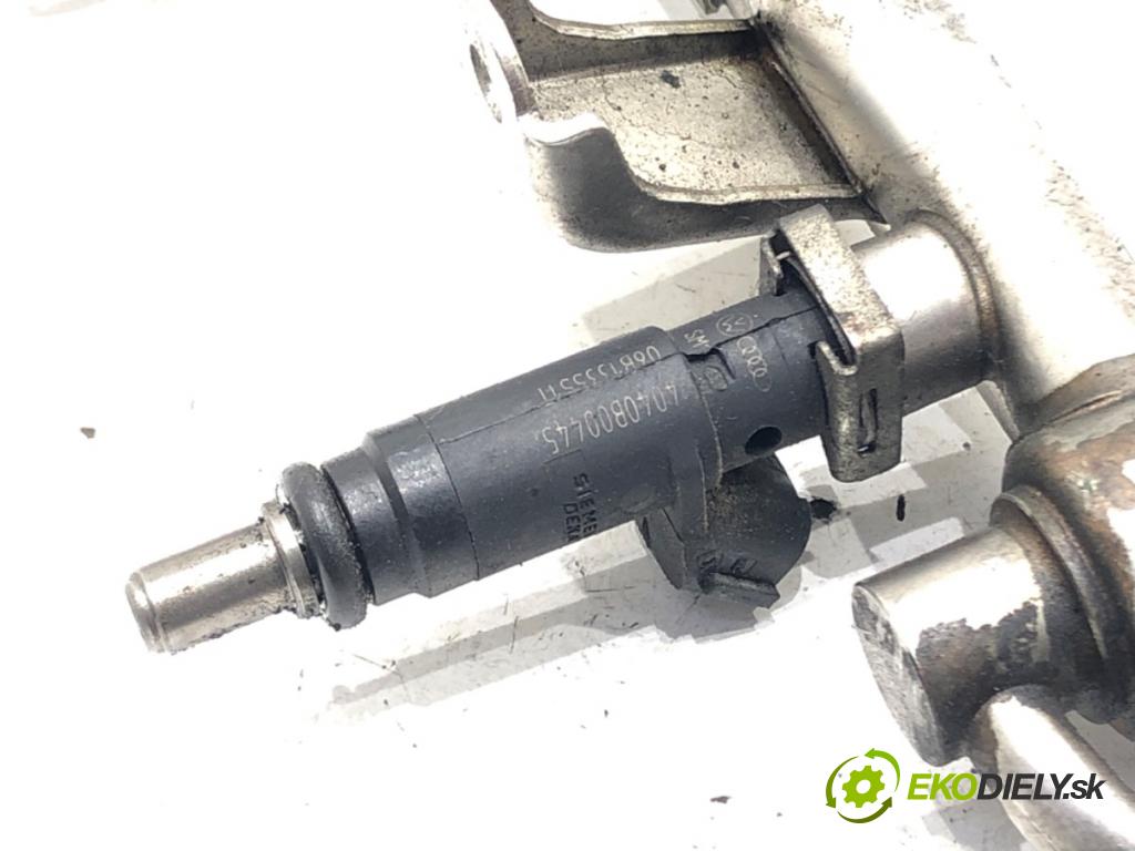 AUDI A4 B6 (8E2) 2000 - 2005    2.0 96 kW [130 KM] benzyna 2000 - 2004  Lišta vstrekovacia 06B133551T (Vstrekovacie lišty)