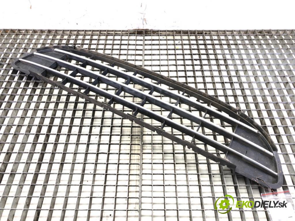 PEUGEOT 407 (6D_) 2004 - 2011    2.0 HDi 135 (6DRHRH, 6DRHRE, 6DRHRG, 6DRHRJ) 100 kW [136 KM] olej napędowy 2004 - 2010  mří nárazníka přední část 9644644277 (Mřížky (masky) chladičů)