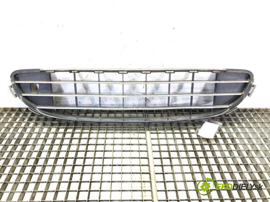 PEUGEOT 407 (6D_) 2004 - 2011    2.0 16V (6DRFJC, 6DRFJE, 6DRFJF) 103 kW [140 KM] benzyna 2005 - 2010  mří nárazníka přední část 9644644277 (Mřížky (masky) chladičů)