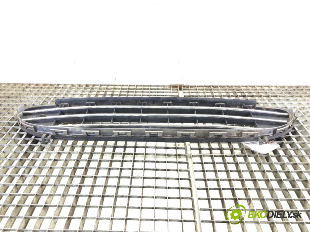 PEUGEOT 407 (6D_) 2004 - 2011    2.0 16V (6DRFJC, 6DRFJE, 6DRFJF) 103 kW [140 KM] benzyna 2005 - 2010  mří nárazníka přední část 9644644277 (Mřížky (masky) chladičů)