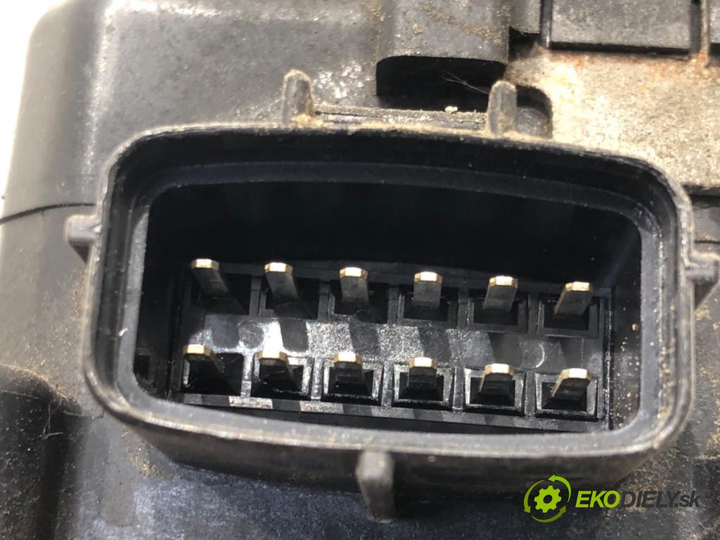 HYUNDAI SONATA IV (EF) 1998 - 2005    2.4 111 kW [151 KM] benzyna 1998 - 2003  Potenciometer plynu 96440-38100 (Pedále)