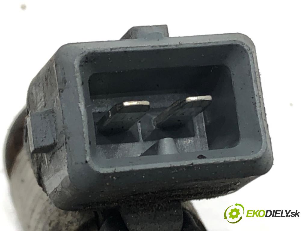 MERCEDES-BENZ VANEO (414) 2002 - 2005    1.6 (414.700) 75 kW [102 KM] benzyna 2002 - 2005  Lišta vstrekovacia 96614003 (Vstrekovacie lišty)