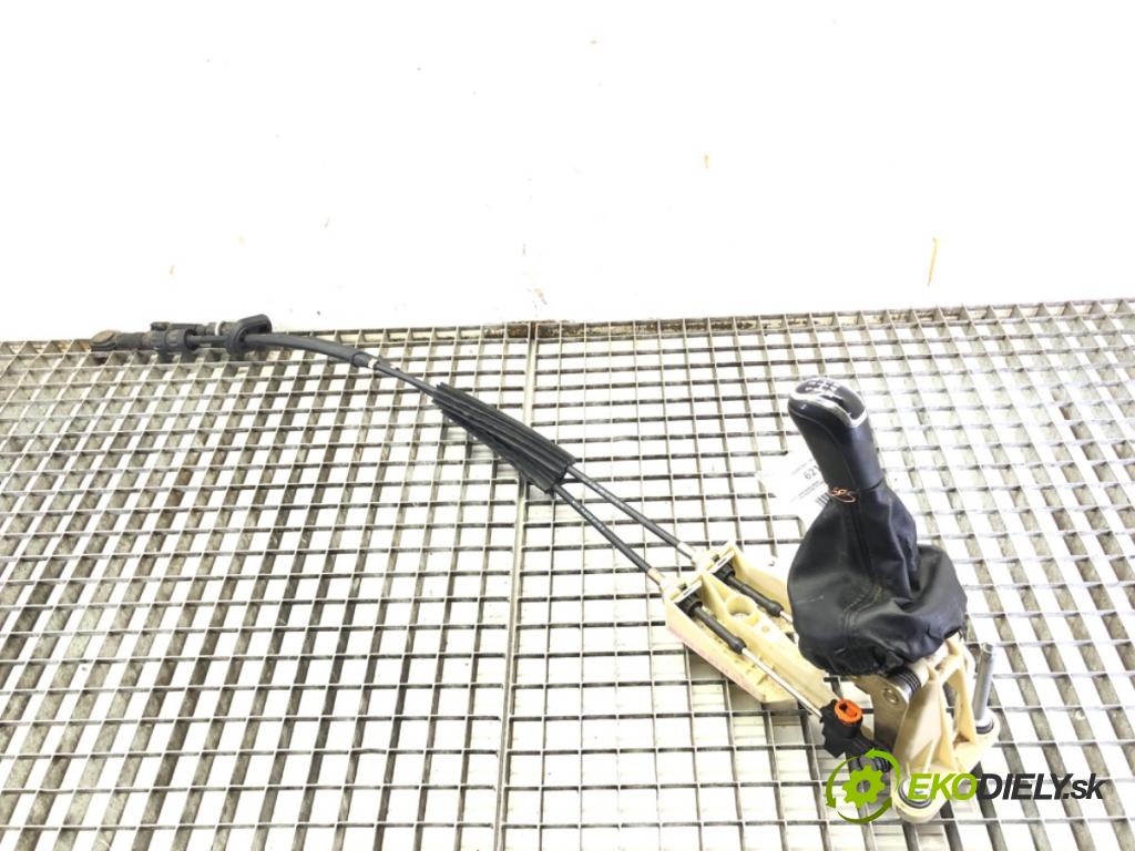 MERCEDES-BENZ VANEO (414) 2002 - 2005    1.6 (414.700) 75 kW [102 KM] benzyna 2002 - 2005  Kulisa A1683600109 (Rýchlostné páky / kulisy)