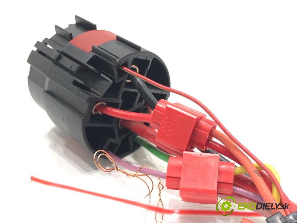 MERCEDES-BENZ VANEO (414) 2002 - 2005    1.6 (414.700) 75 kW [102 KM] benzyna 2002 - 2005  Kocka, vložka spínacej skrinky 1685450228 (Spínacie skrinky a kľúče)