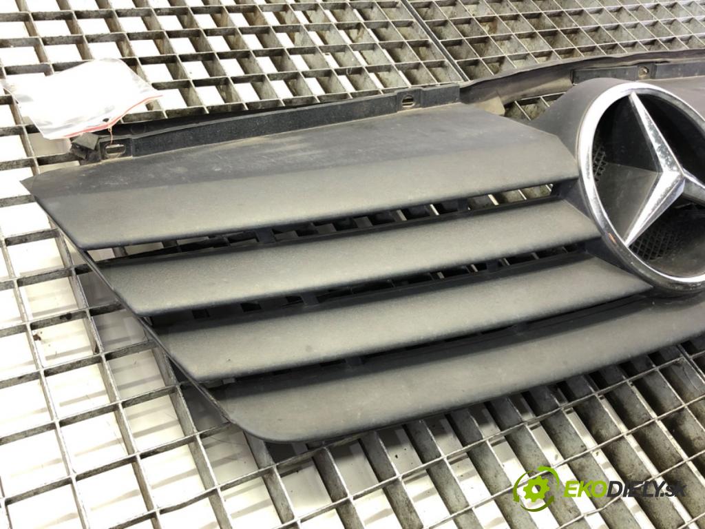 MERCEDES-BENZ VANEO (414) 2002 - 2005    1.6 (414.700) 75 kW [102 KM] benzyna 2002 - 2005  mřížka maska A4148800085 (Mřížky (masky) chladičů)
