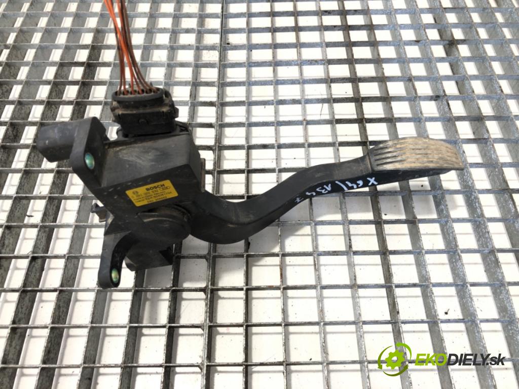 IVECO DAILY III Skrzynia 1997 - 2009    35 C 12 V, 35 S 12 V (AGKA43A2, AGKB43A2, AGKB46A2,... 85 kW [116 KM] olej napędowy 2002 - 2007  Potenciometer plynu 0281002632 (Pedále)