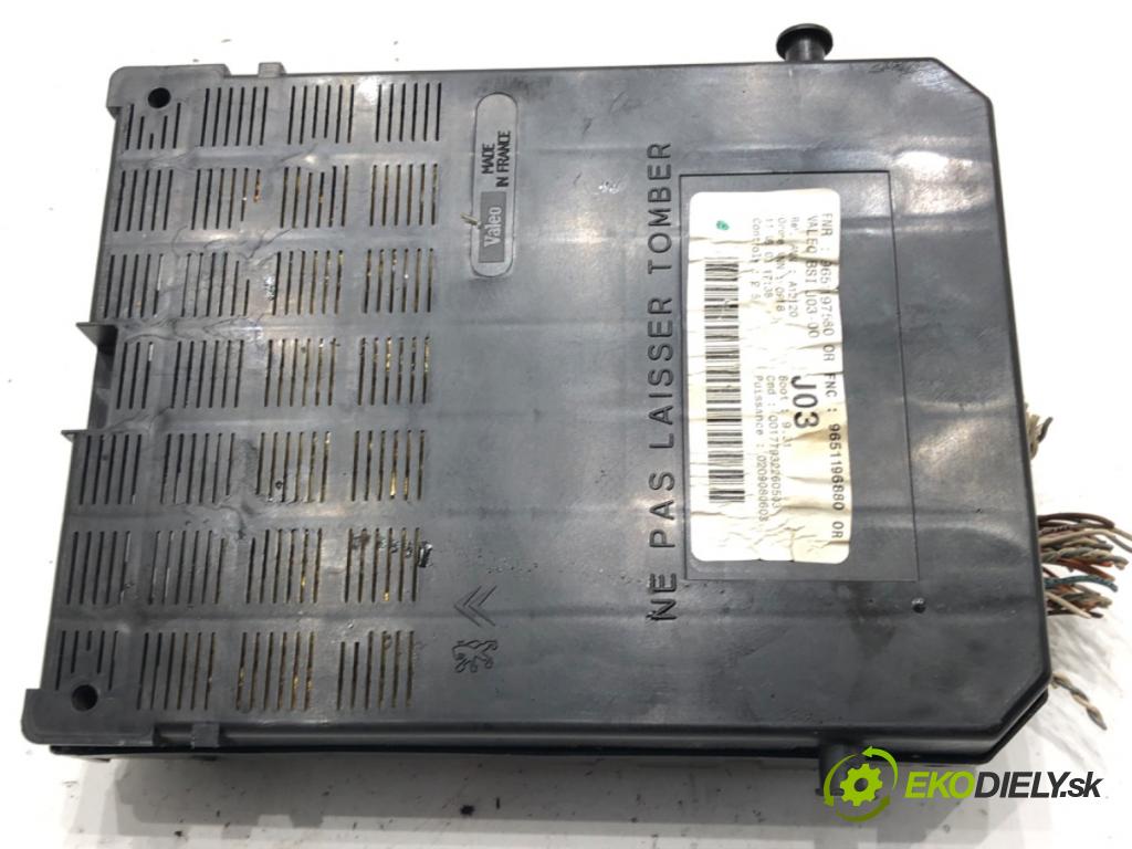 CITROEN C5 I (DC_) 2001 - 2005    1.8 16V (DC6FZB, DC6FZE) 85 kW [115 KM] benzyna 2001 - 2004  modul BSI 9651197580 (Pojistkové skříňky)