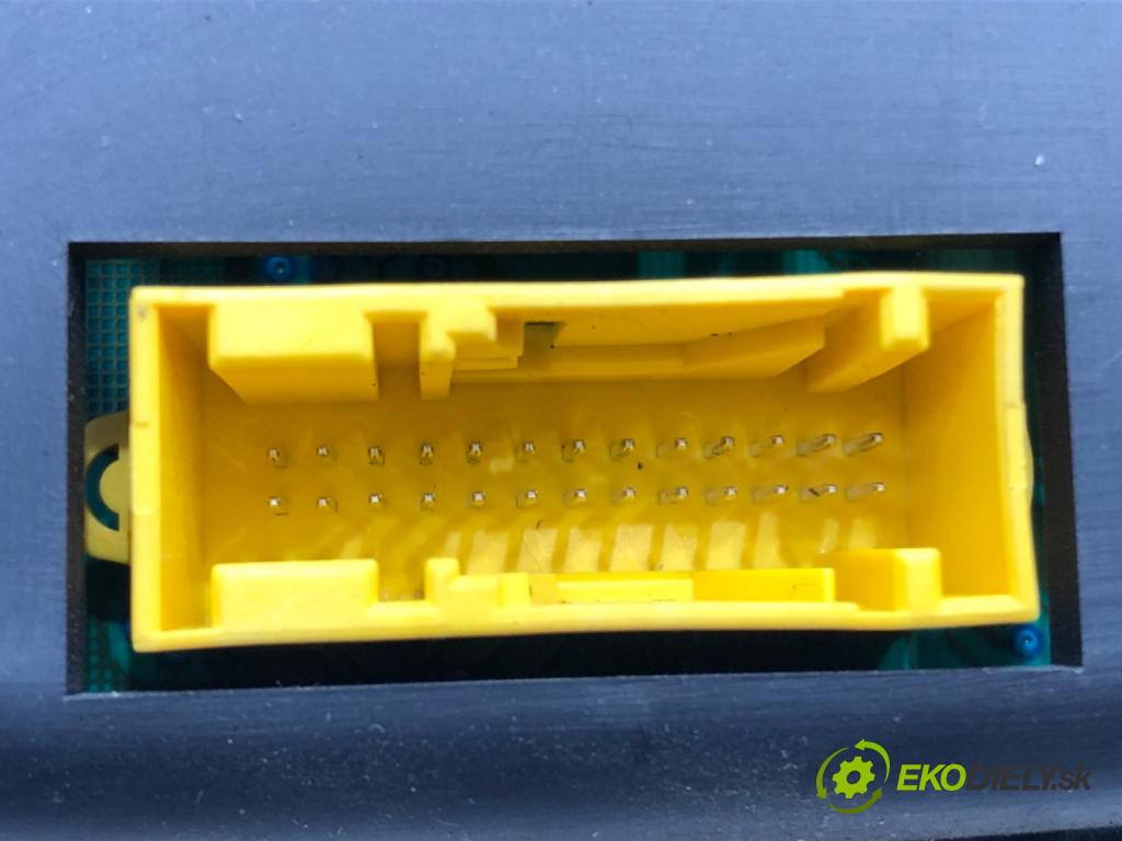 CITROEN C5 I (DC_) 2001 - 2005    1.8 16V (DC6FZB, DC6FZE) 85 kW [115 KM] benzyna 2001 - 2004  Prístrojovka 9651481080 (Prístrojové dosky, displeje)