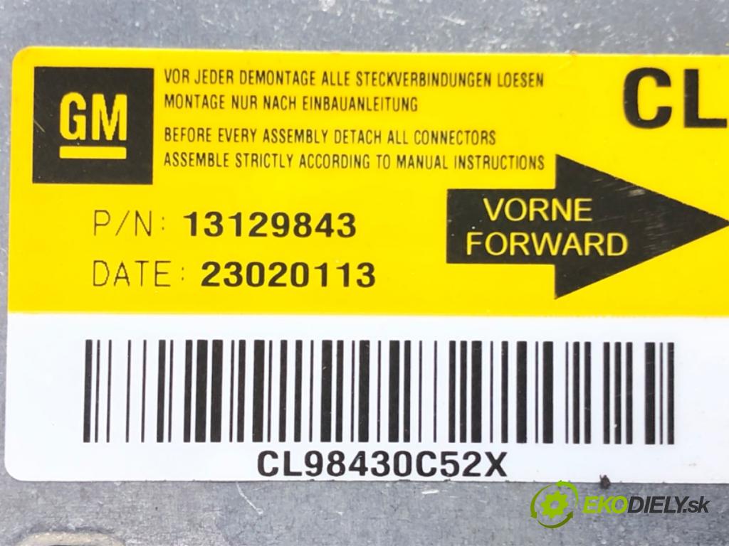 OPEL VECTRA C (Z02) 2002 - 2009    2.0 DTI 16V (F69) 74 kW [101 KM] olej napędowy 2002 - 2006  senzor airbag 13129843 (Snímače)