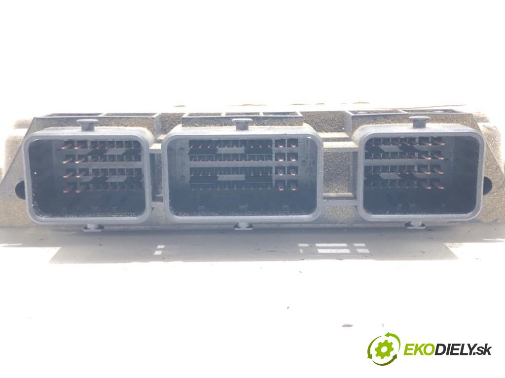 CITROEN C4 I (LC_) 2004 - 2014    1.6 16V 80 kW [109 KM] benzyna 2004 - 2011  riadiaca jednotka Motor 9657489380 (Riadiace jednotky)