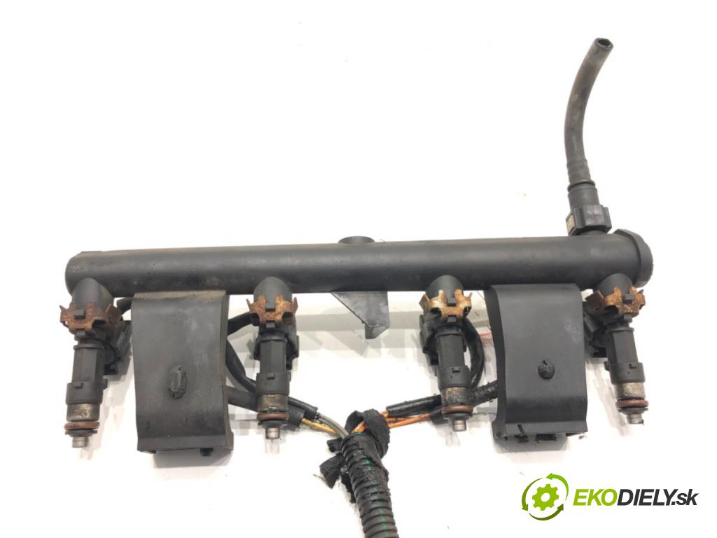 CITROEN C4 I (LC_) 2004 - 2014    1.6 16V 80 kW [109 KM] benzyna 2004 - 2011  Lišta vstrekovacia 0280158057 (Vstrekovacie lišty)